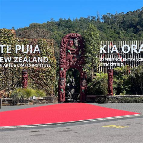 Māori Experience Rotorua Buffet Dinner .